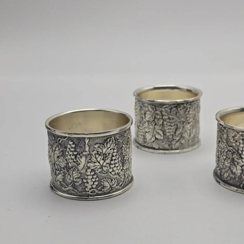 Vintage‎ F.B. Rogers Silver Co. Grape Vine Napkin Rings Set of 4 F-996 Japan